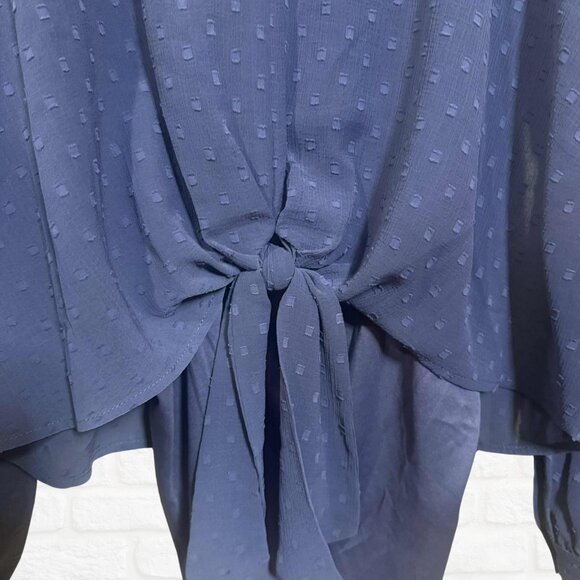 NWT Balloon Sleeve Tie-Front Blouse Clip Dot Denim Blue Large Layer BCX V Neck - Picture 4 of 9